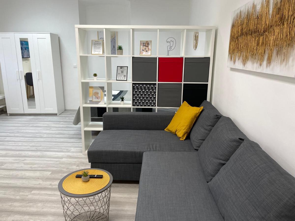 Apartment Studio Beauty In Centar Pula Exterior foto
