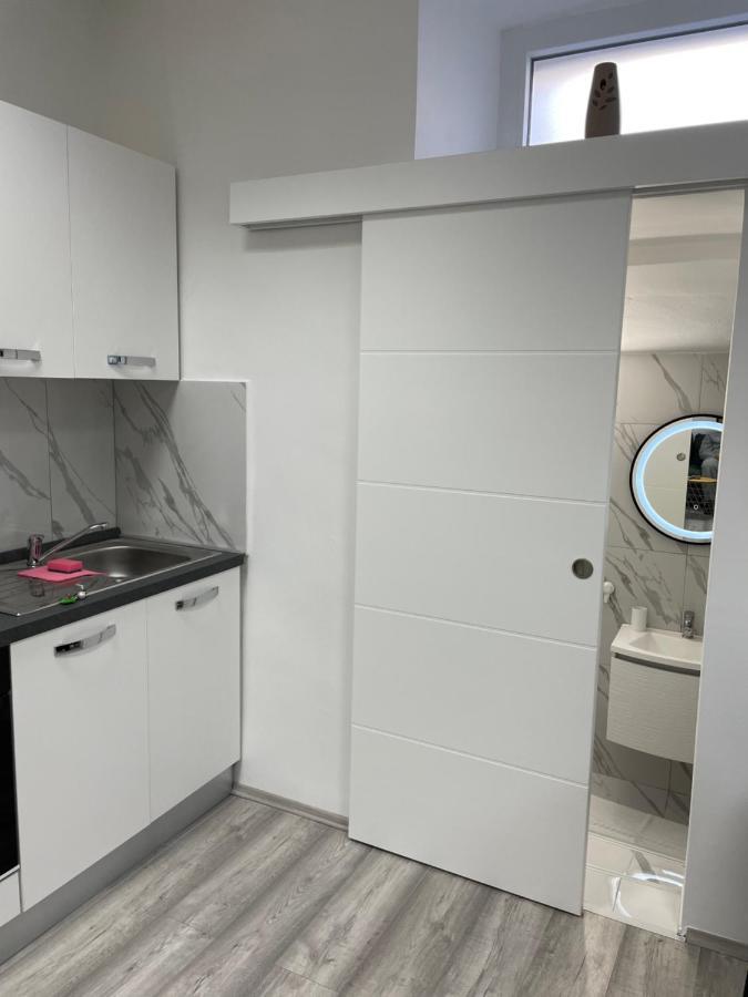 Apartment Studio Beauty In Centar Pula Exterior foto
