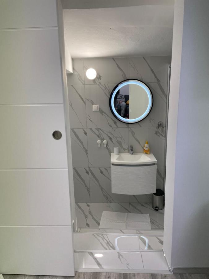 Apartment Studio Beauty In Centar Pula Exterior foto